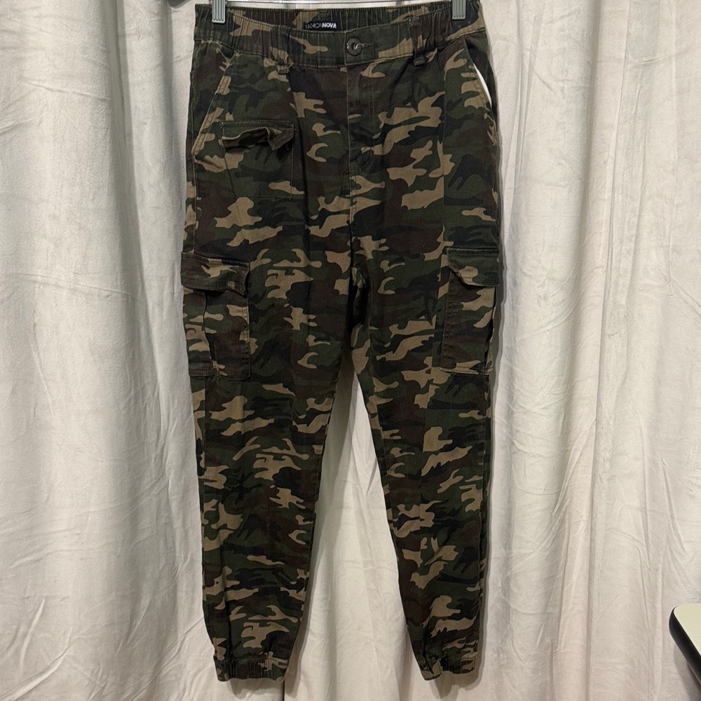 Fashion Nova Camouflage Cargo Pants for Men